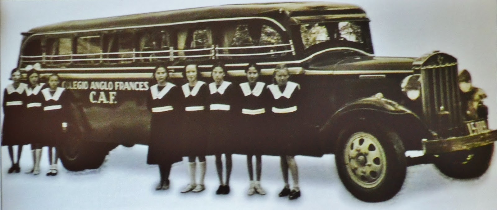 Colegio Anglo Frances en Santa María la Ribera.jpg