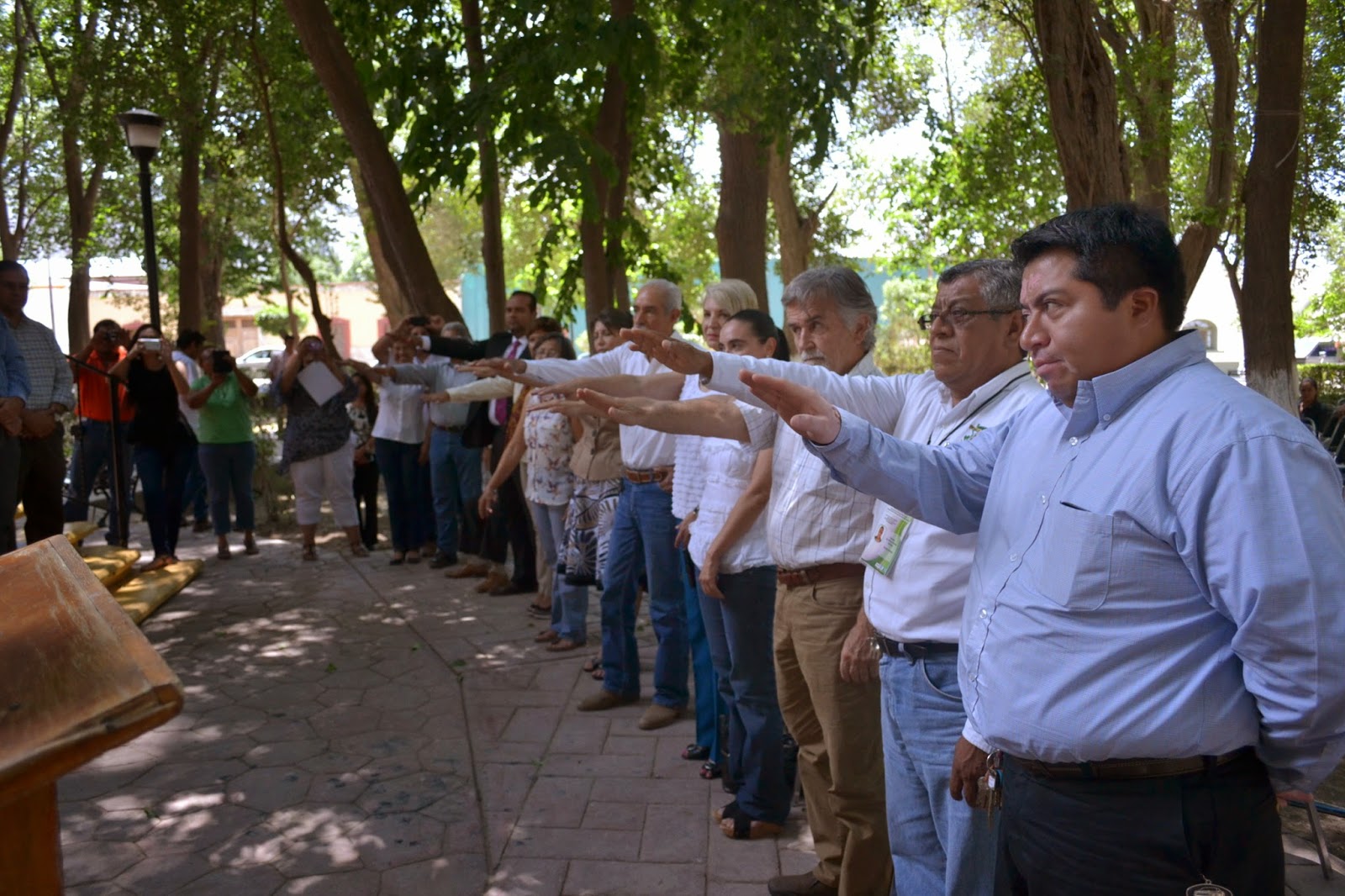Los miembros del Comité Pro Pueblo Mágico de General Cepeda rindieron su protesta para trabajar por la denominación de la Sectur Nacional .jpg