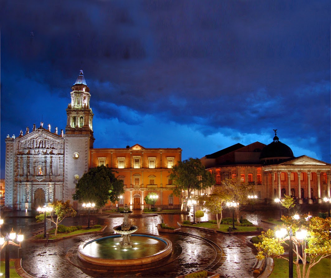 Plaza del Carmen.jpg