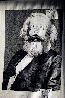 5Detalle. Rebajas Ideologicas de marx GobelinoTejido a Mano.jpg