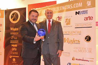 PREMIOS EXCELENCIAS (2).jpg