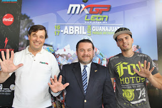 MXGP 2016 (6) Gilles Spitalier, Fernando Olivera Rocha y Eduardo Andrade.jpg