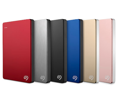 Backup Plus Slim-1TB v4-Family-with-Gold.jpg
