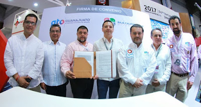 Firma SECTUR convenio con BCS1.jpg