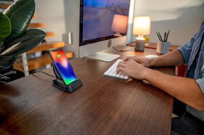 CS_desk_stand_lifestyle.jpg