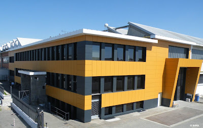 Edificio commerciale Bolzano.jpg