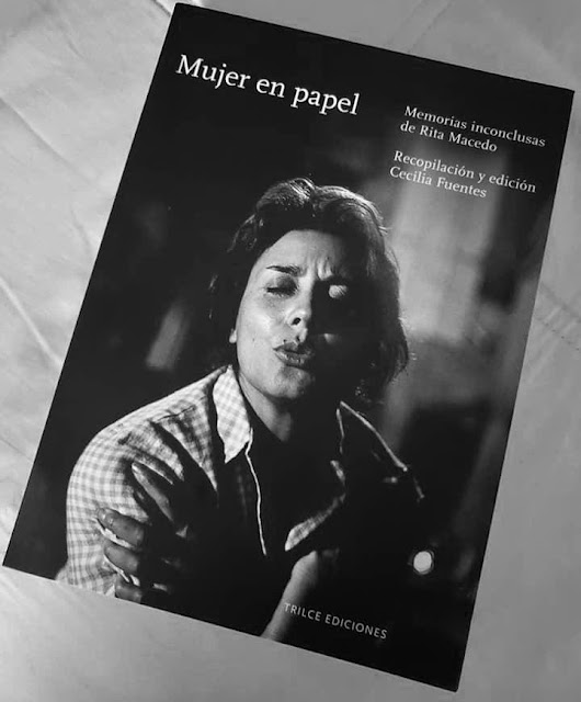 MujerEnPapel.jpg