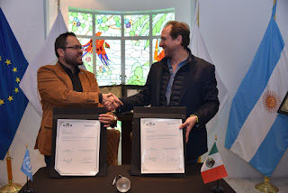 Firma2.jpg